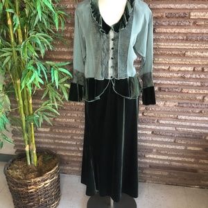 Spencer Alexis Green Boho Velvet Maxi Skirt Set